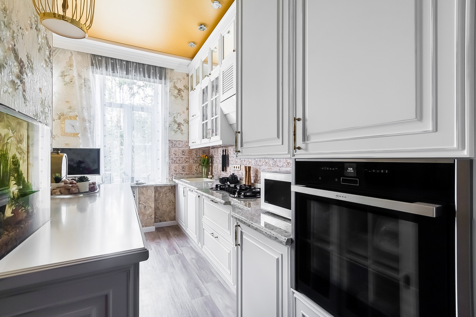 Обложка проекта: Маленькая кухня в классическом стиле