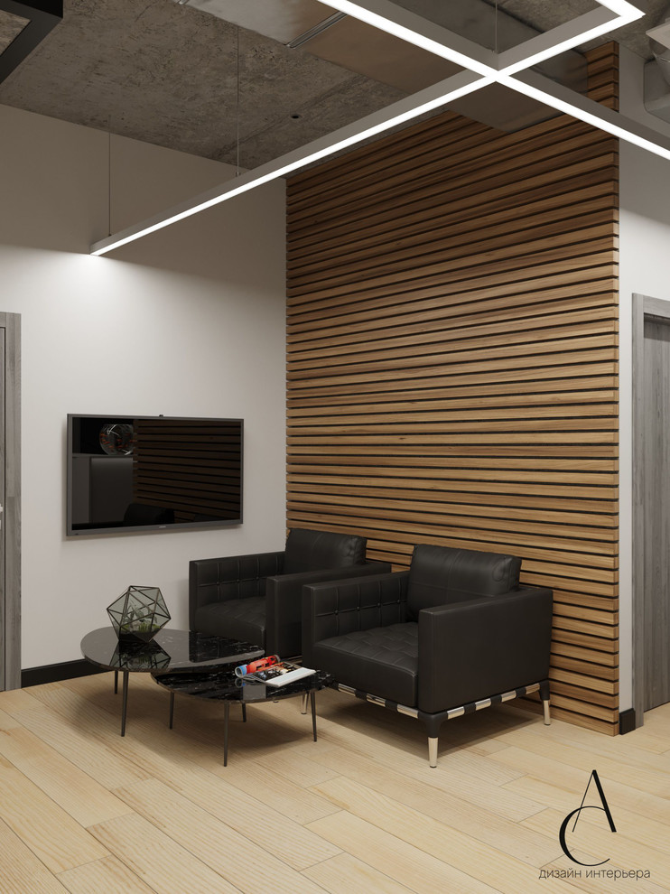 ОФИС ГУБЕРНСКОГО ЯХТ-КЛУБА "КОМАТЕК"