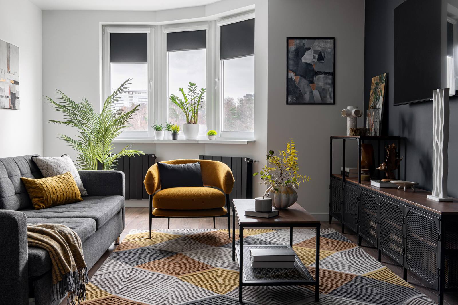 Графит с акцентами