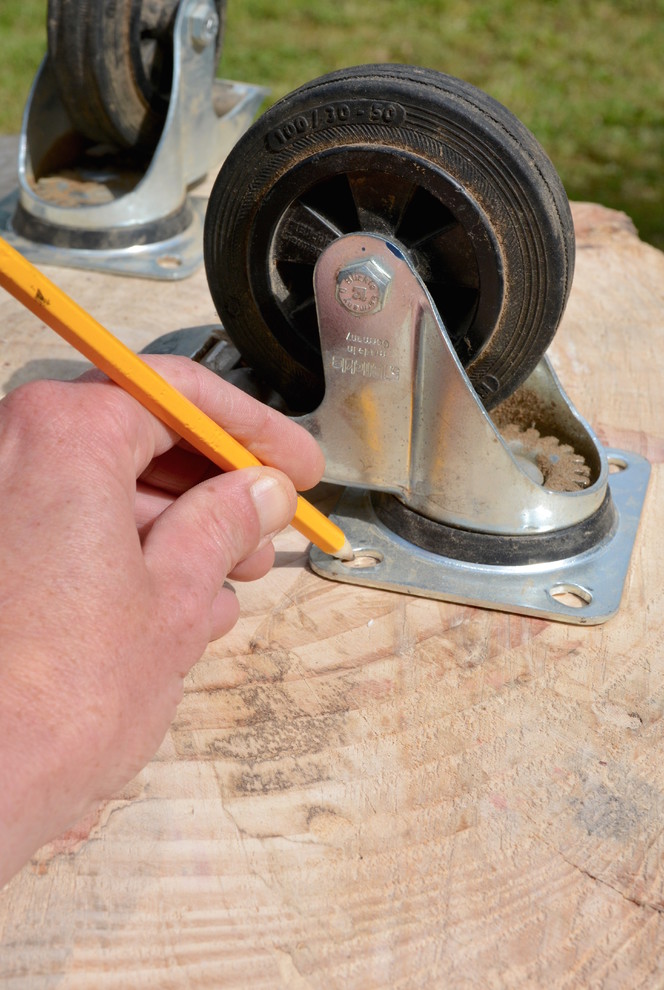 DIY: Журнальный столик своими руками из дерева