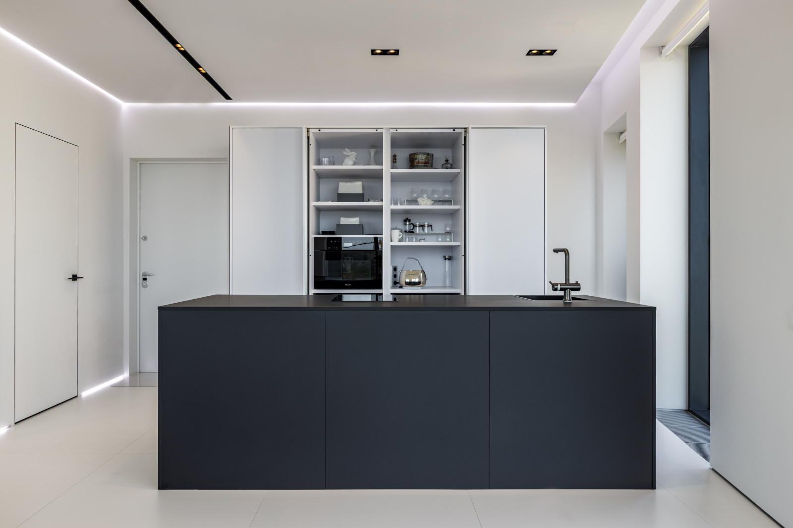 Minimalist privat appartment