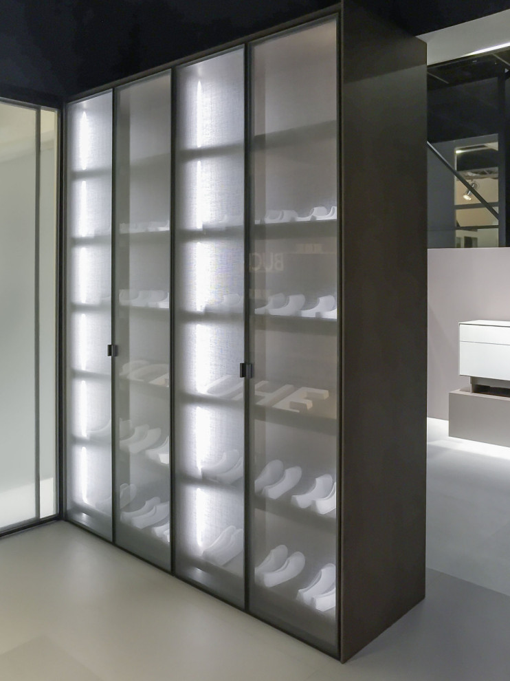 Шкафы с прозрачными дверьми raumplus