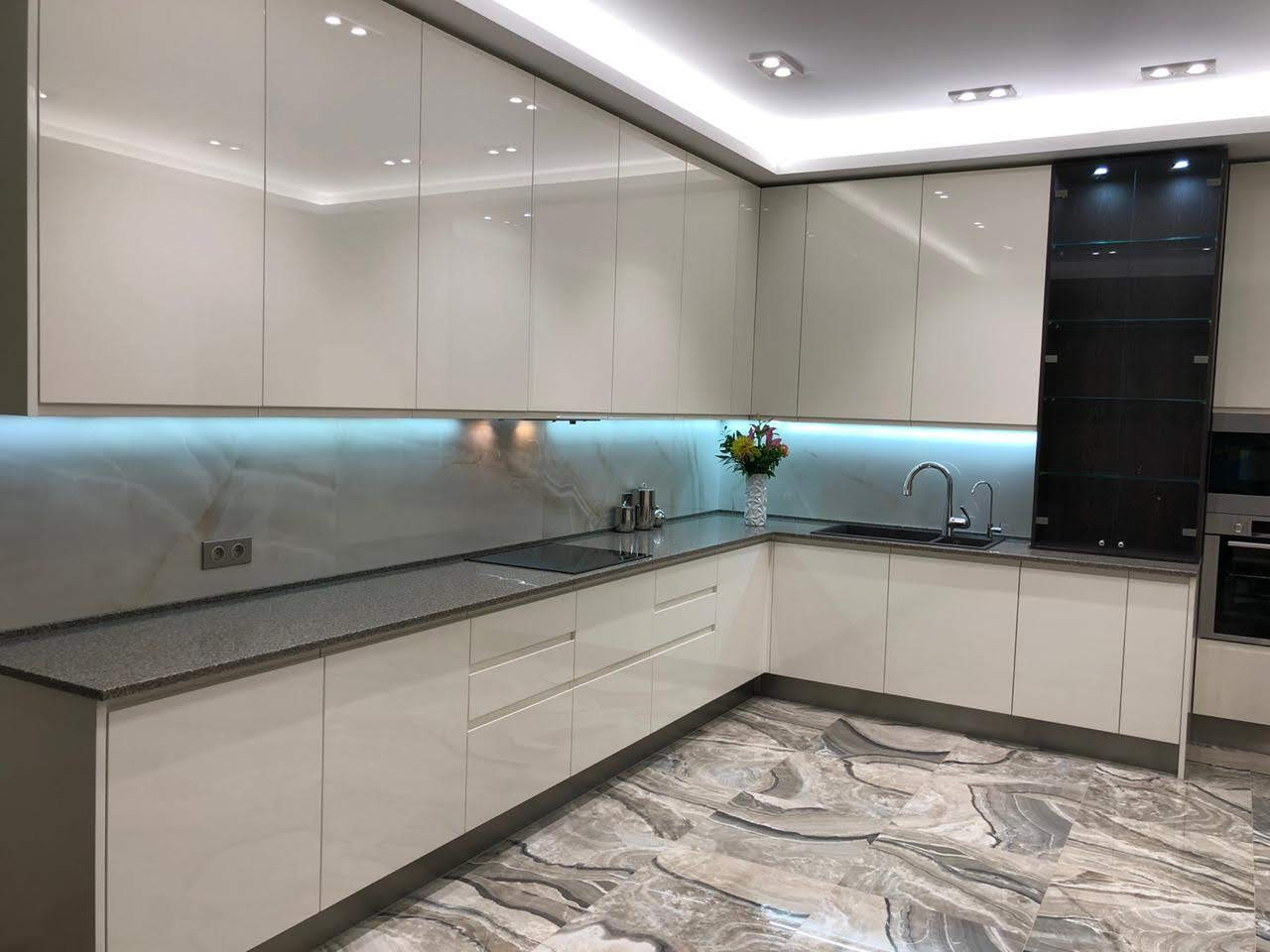 Обложка проекта: ЖК "КРАСНАЯ ПЛОЩАДЬ" г. Сочи