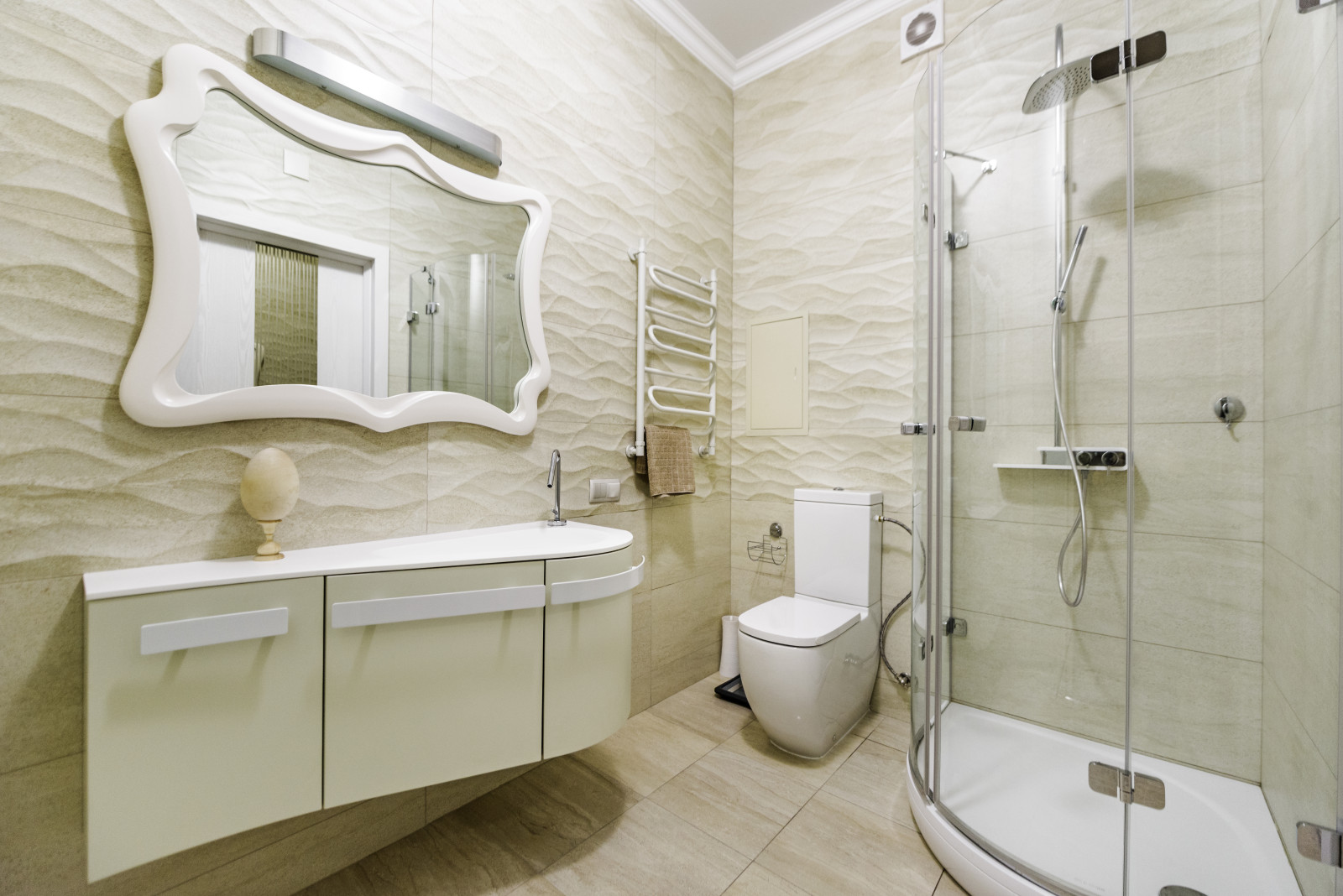 Светлая квартира в Старгороде.