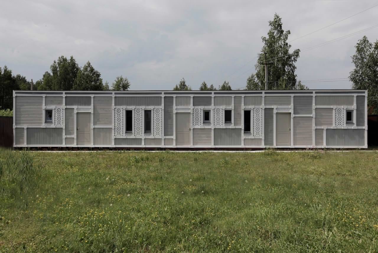 Houzz тур: Монохромный Мондриан и резные наличники дома в Алексино