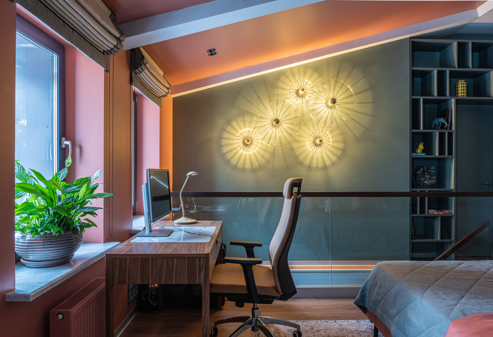 Взрыв цвета на мансардном этаже