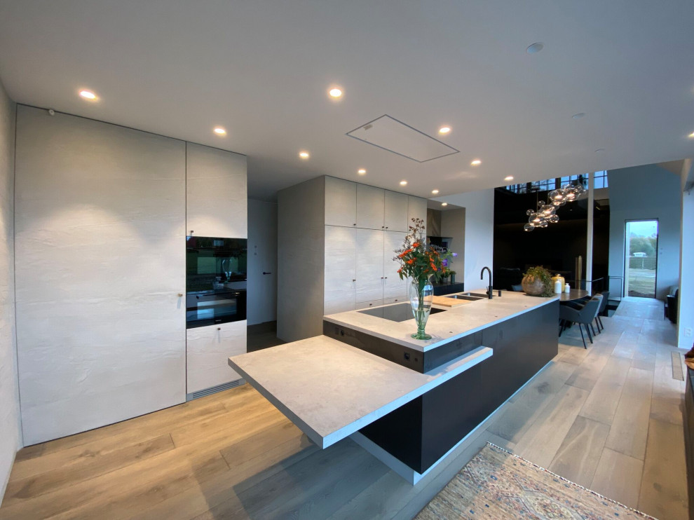 Декоративная фактурная штукатурка для отделки мебели с текстурой дерева