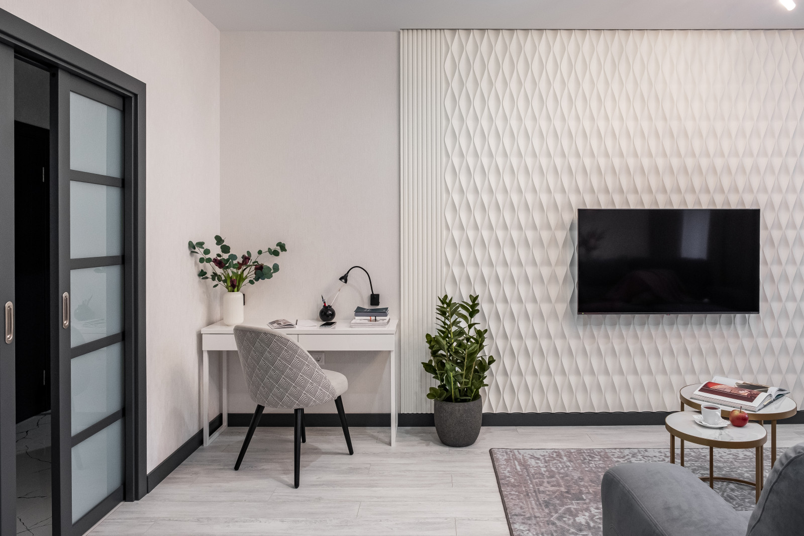 Квартира в цвете антрацит