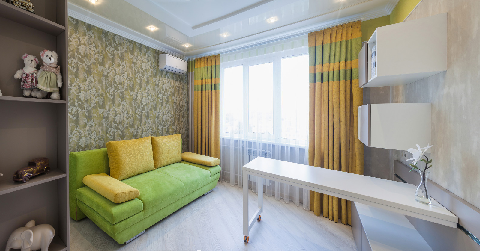 Современная квартира в светлых тонах