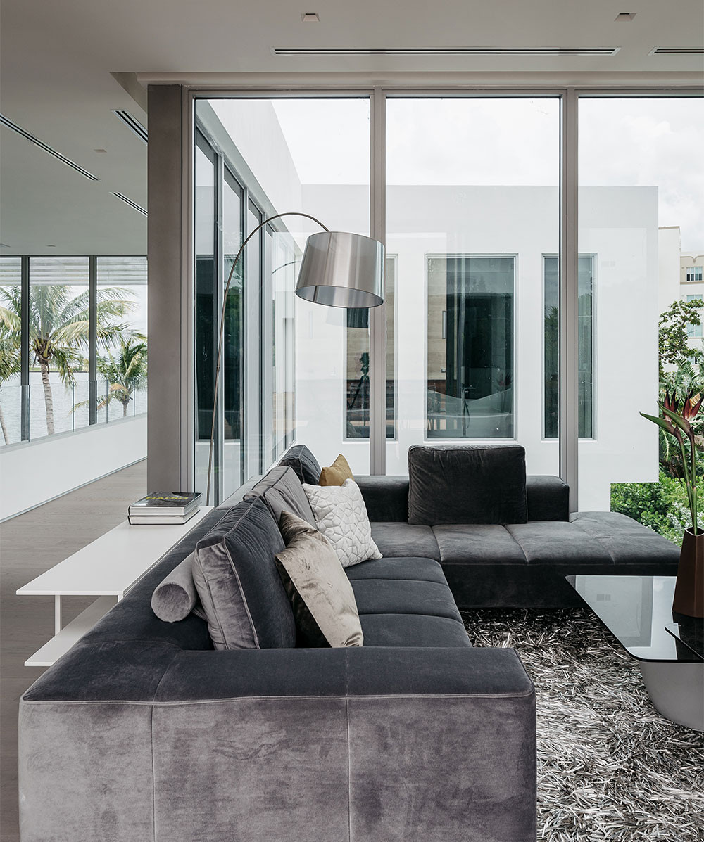 Интерьер в Майами с мебелью BoConcept