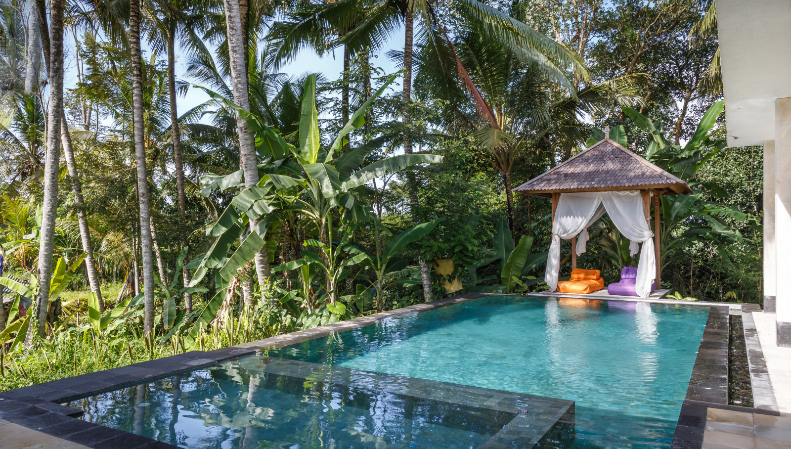 Вилла All Saints