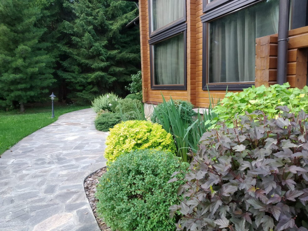 Малоуходный сад