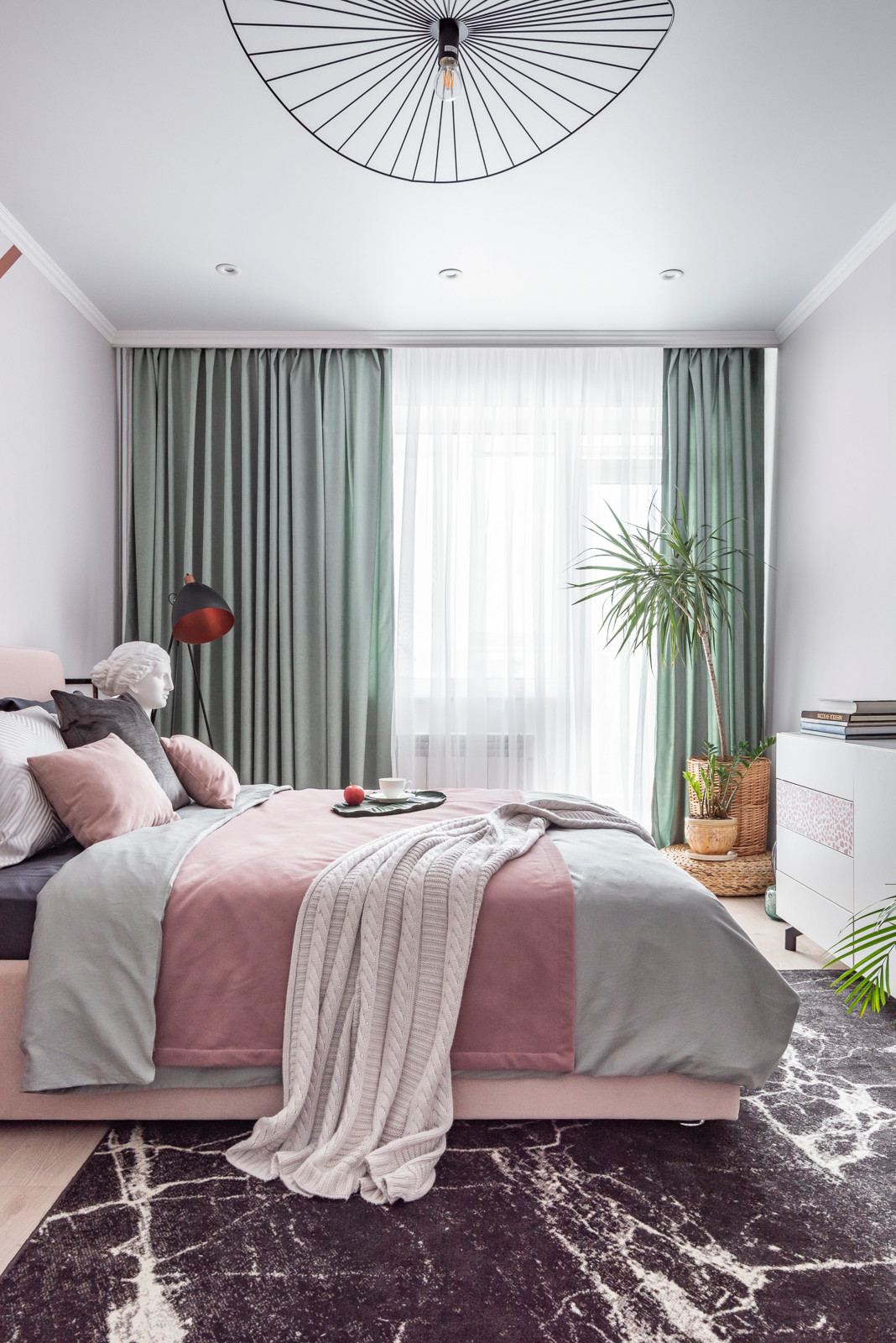 В гостях: Нескучная квартира в Челябинске для семьи дизайнера