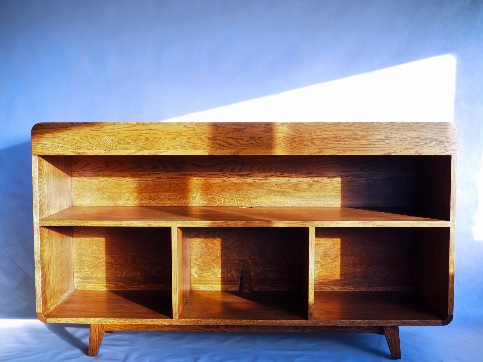 Тумбы и комоды