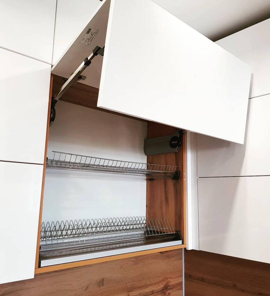 Обложка проекта: Кухня П-образного плана.