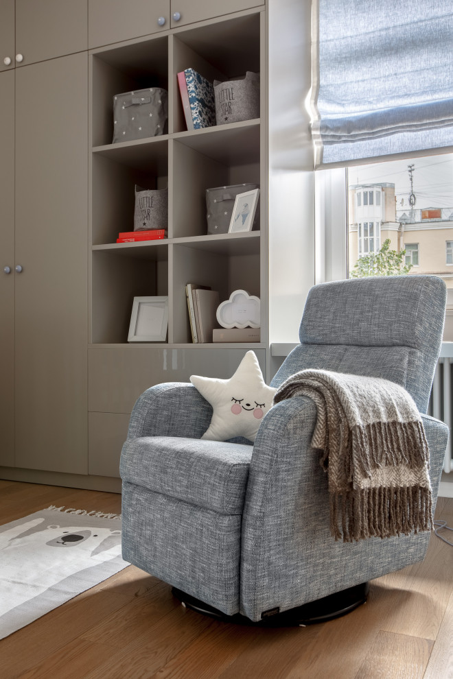 Трехкомнатная квартира в центре Петербурга