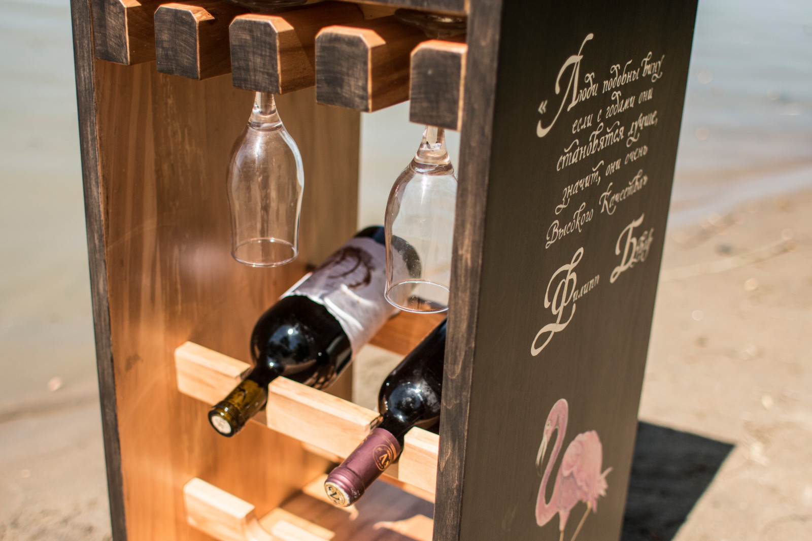 Мини бар с ручной росписью.