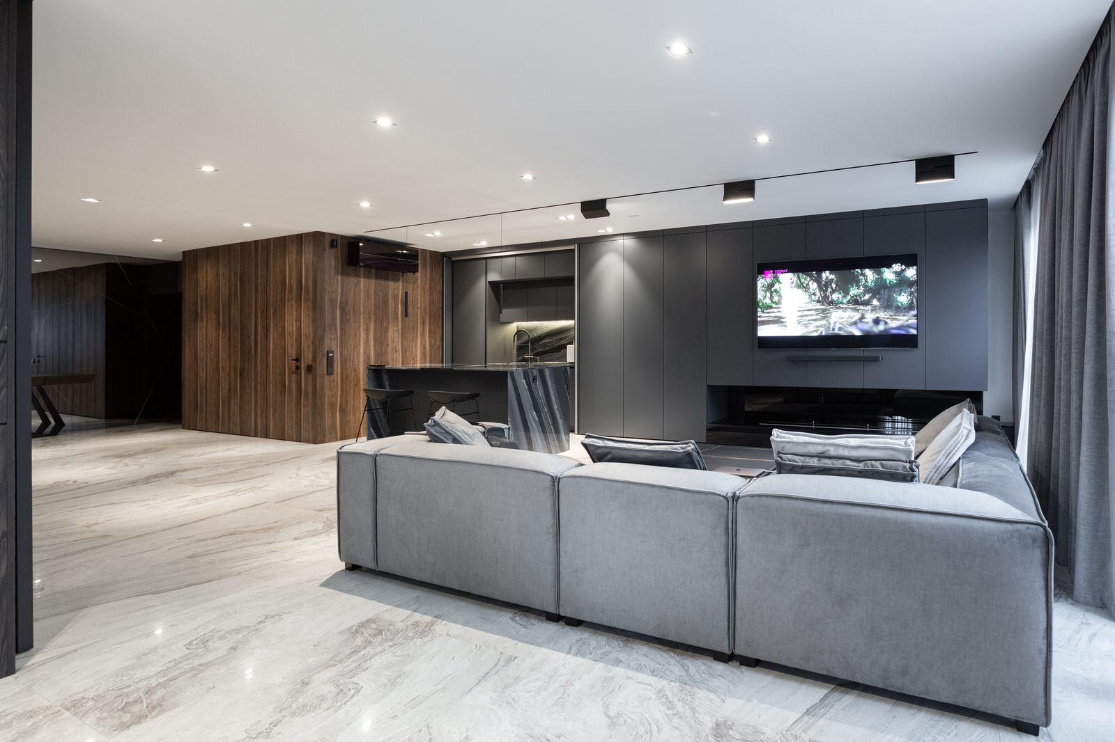 Обложка проекта: кухня серый камень