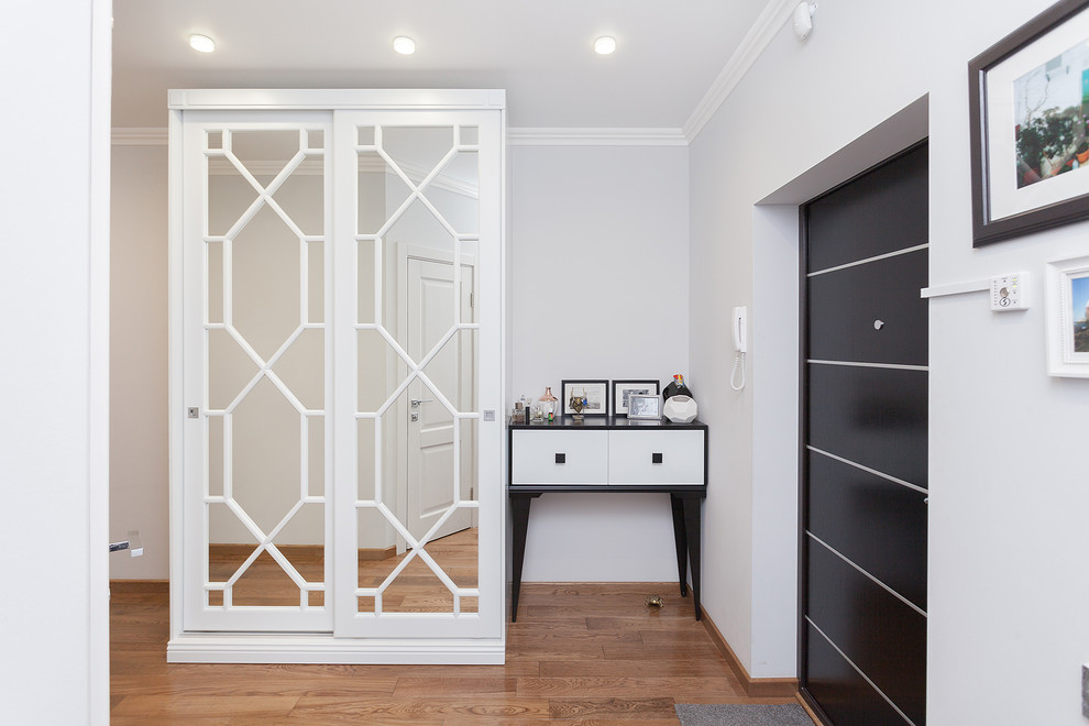 Мебель для прихожей в современном классическом стиле