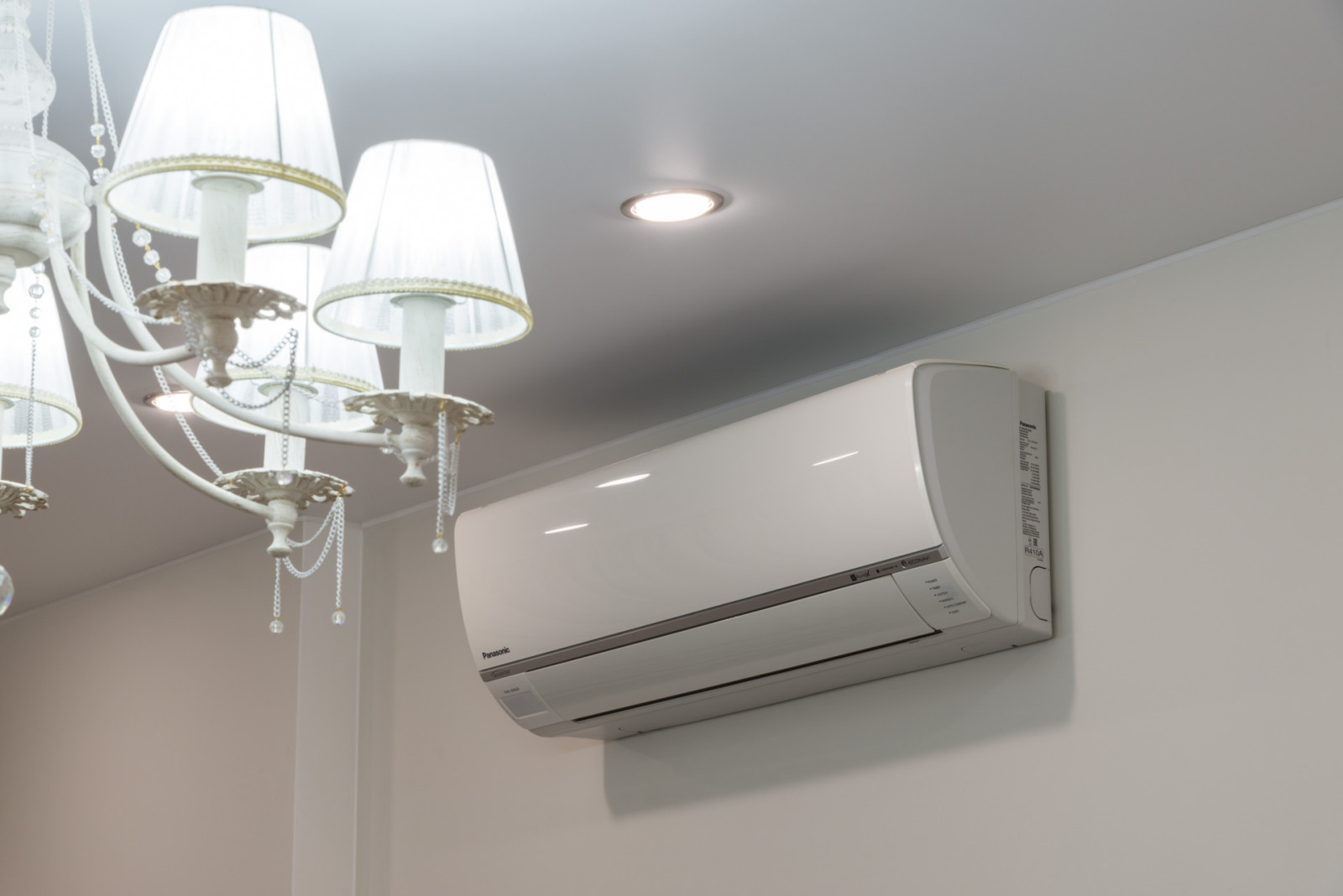 Гостиная в светлых тонах!