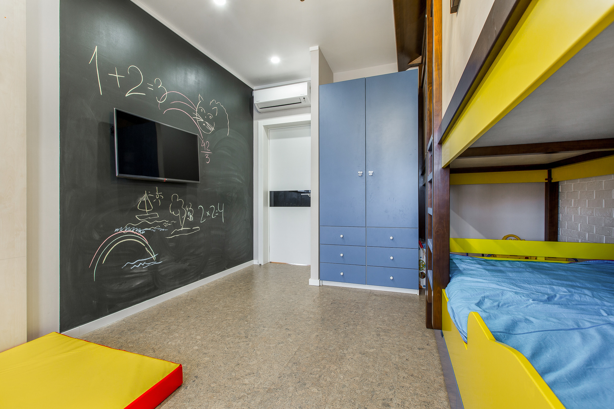 Проект недели: Детская со скалодромом и штабом