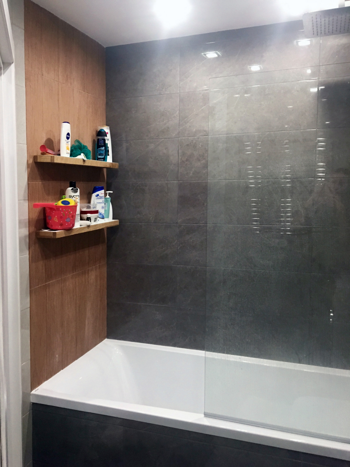 Реализация проекта квартиры в современном стиле.