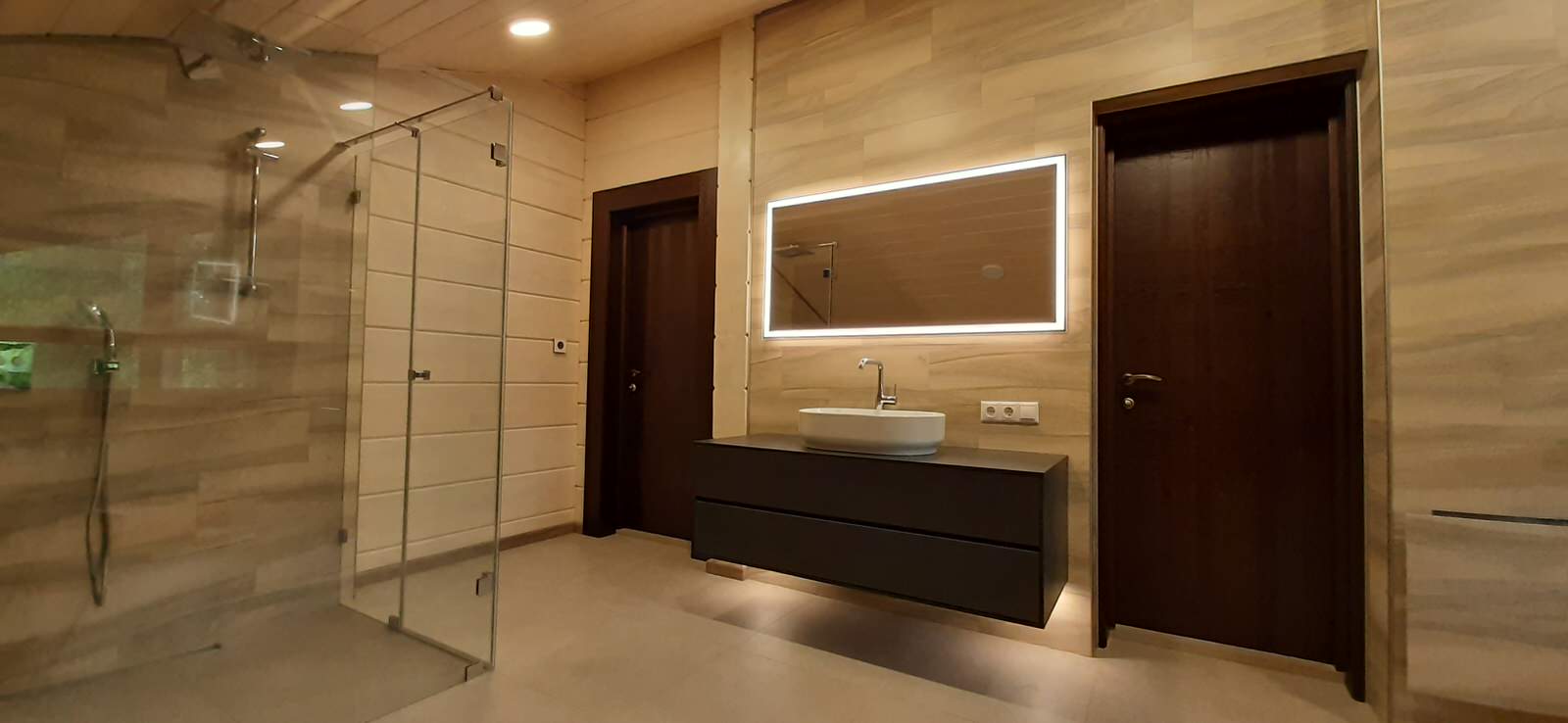 подвесные тумбы в ванной комнате