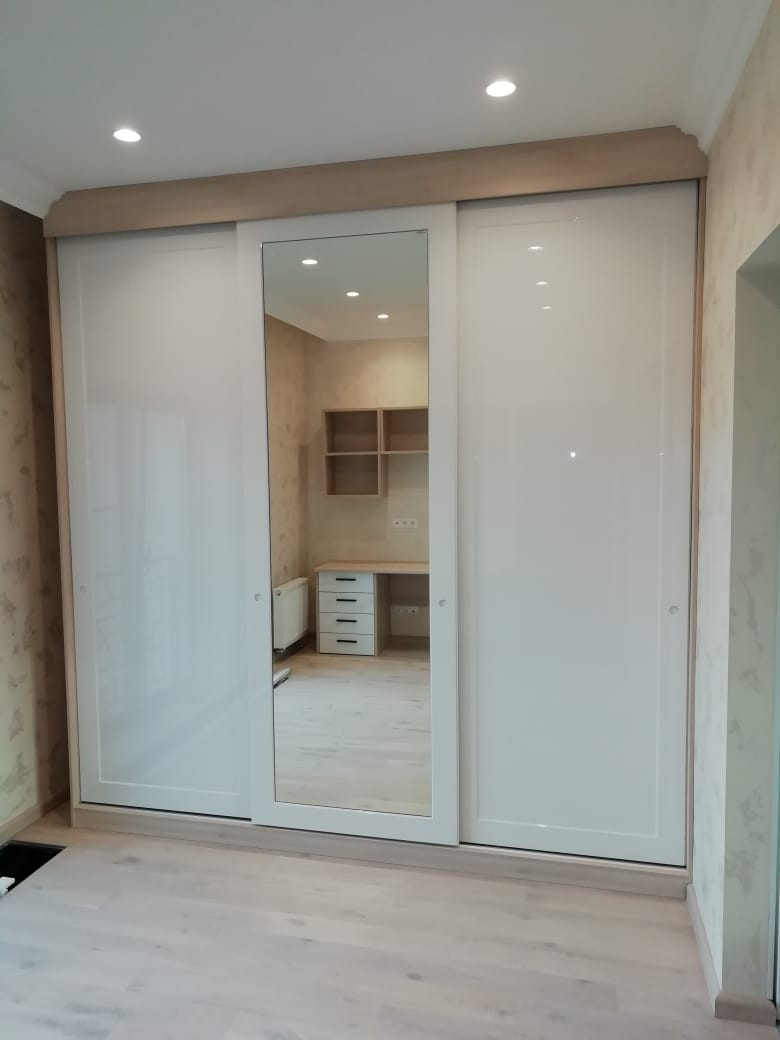 Готовый шкаф-купе спальня