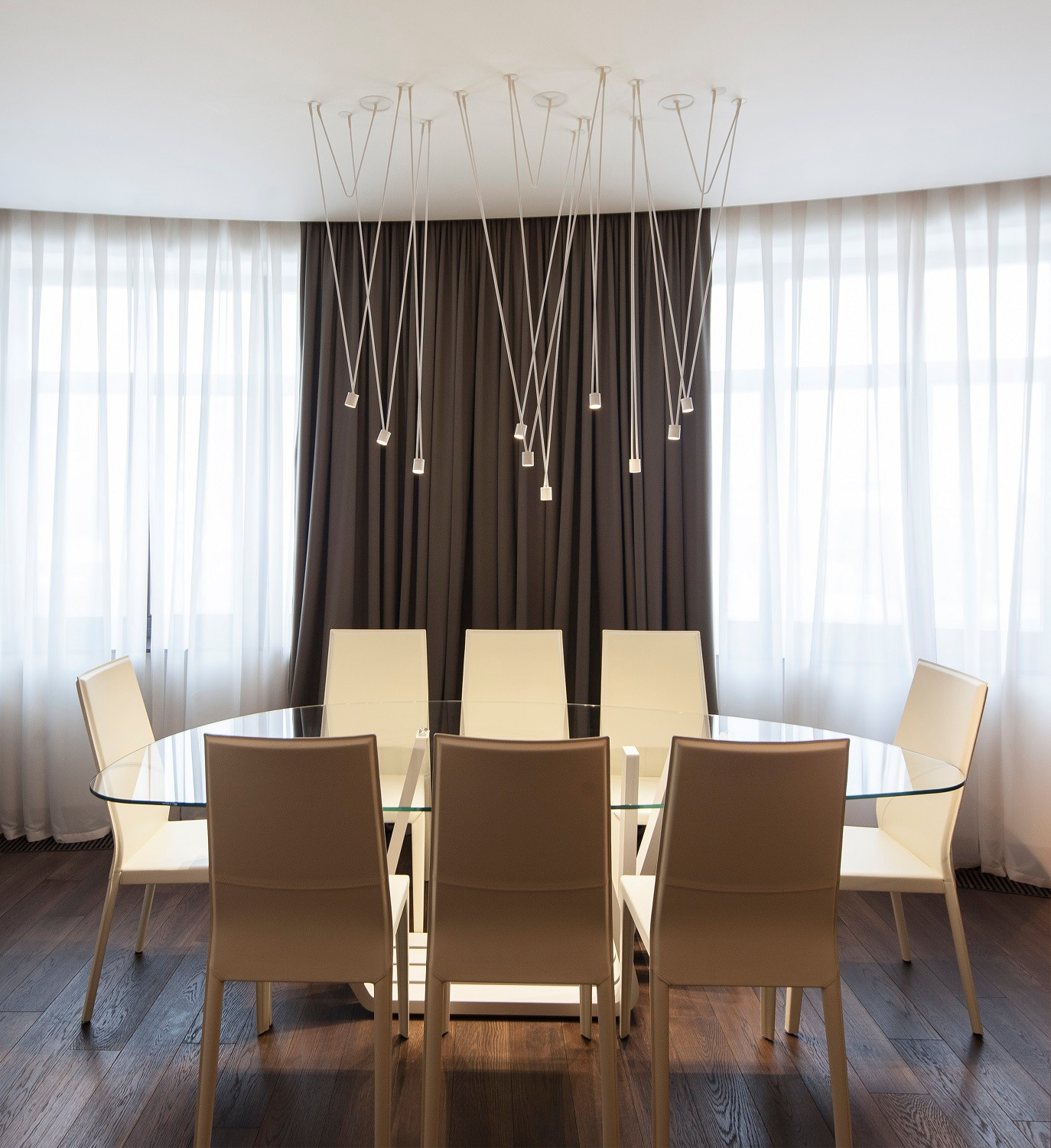 Пространственные эксперименты в минималистическом стиле