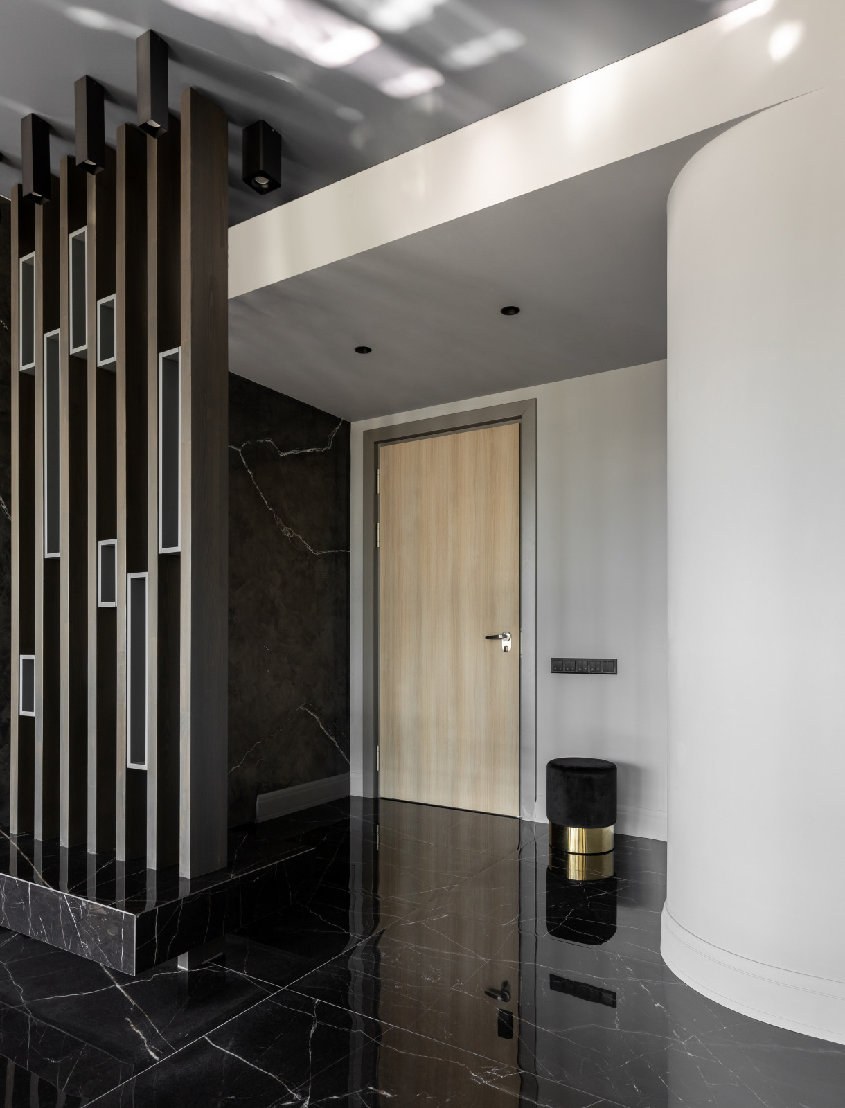 Реализованный дизайн-проект резиденция от Галереи Чижова, г. Воронеж