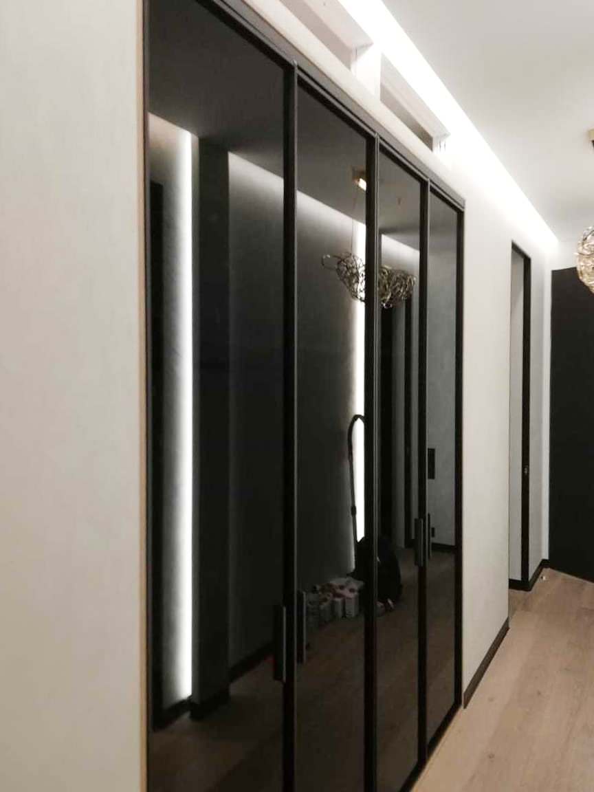 Шкаф корпусный с распашными дверьми raumplus