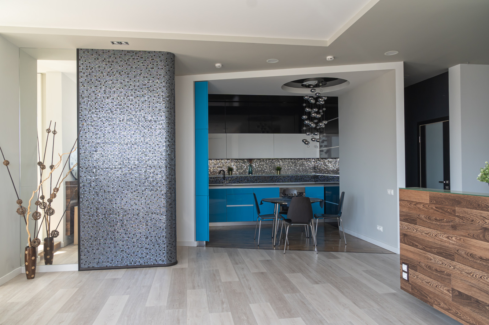 Кубанская Набережная 37