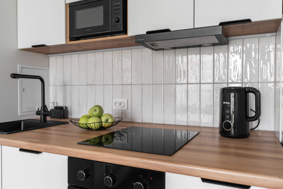 Парадный ансамбль, 2евро, 32м2