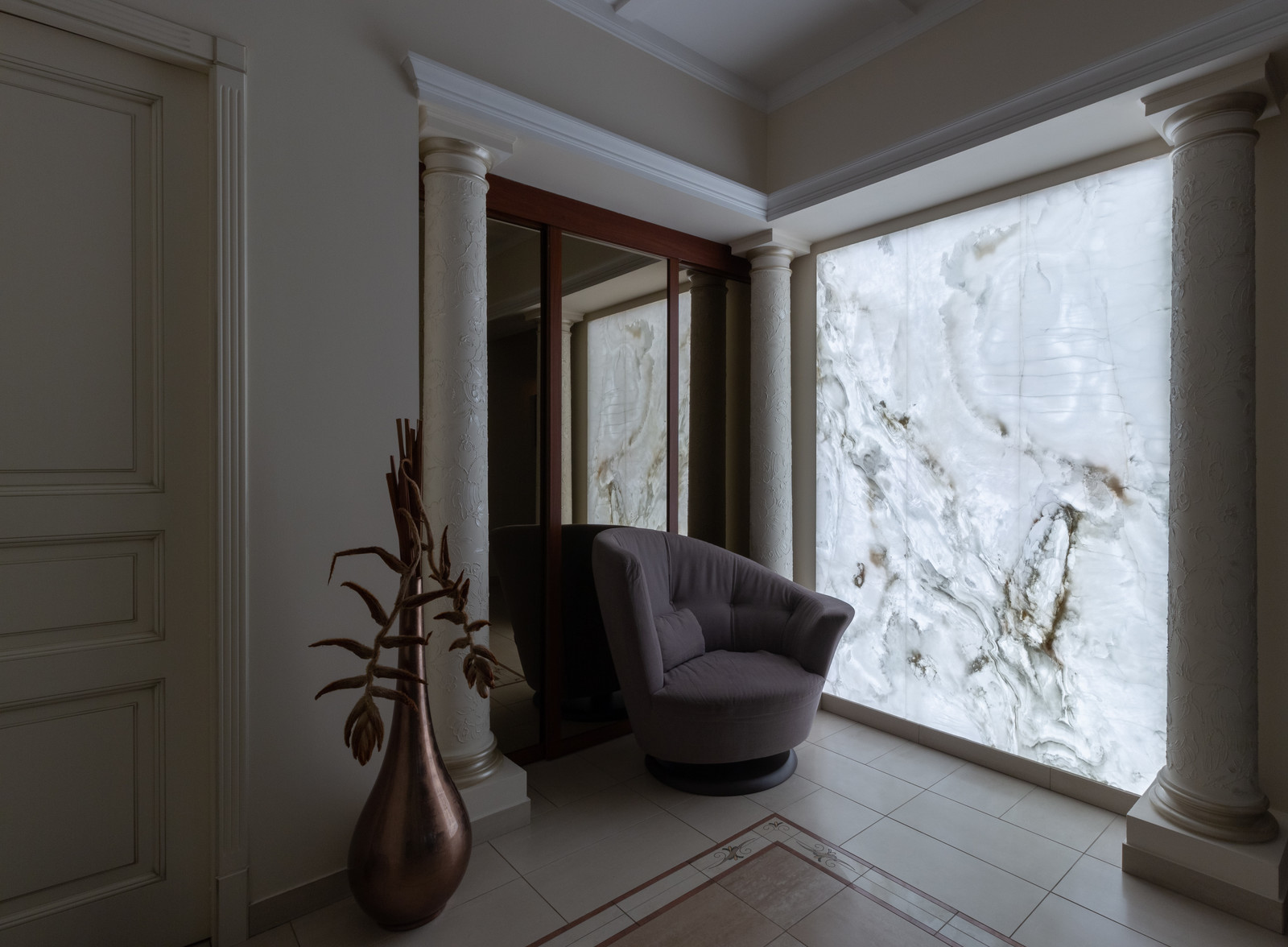 МАЛАЯ КОНЮШЕННАЯ