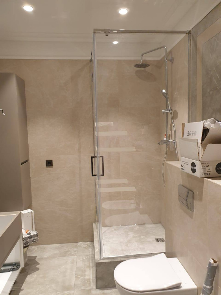 Стеклянная перегородка в душевую