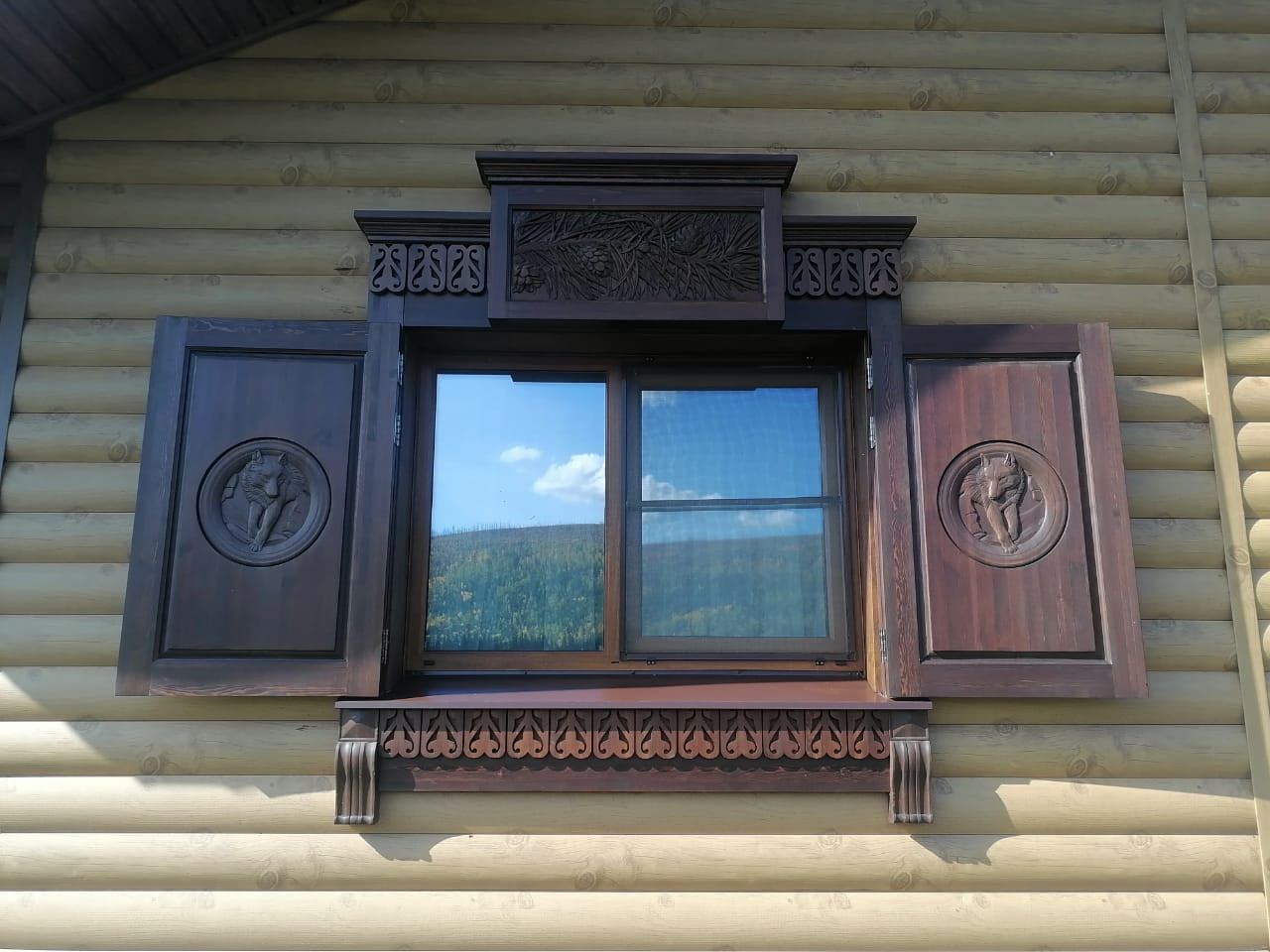 Оформление экстерьера дома охотника