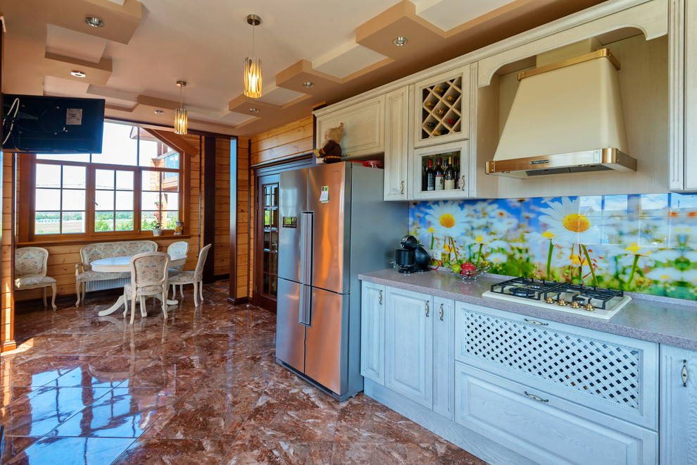 Кухня-столовая в доме из клееного бруса по индивидуальному проекту