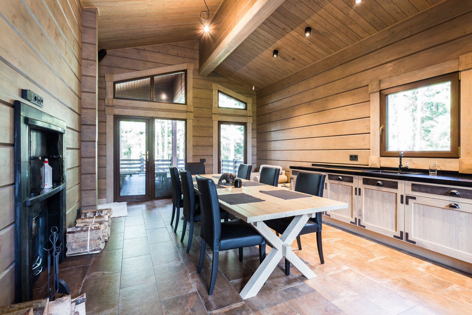 Коттедж в поселке Особый статус