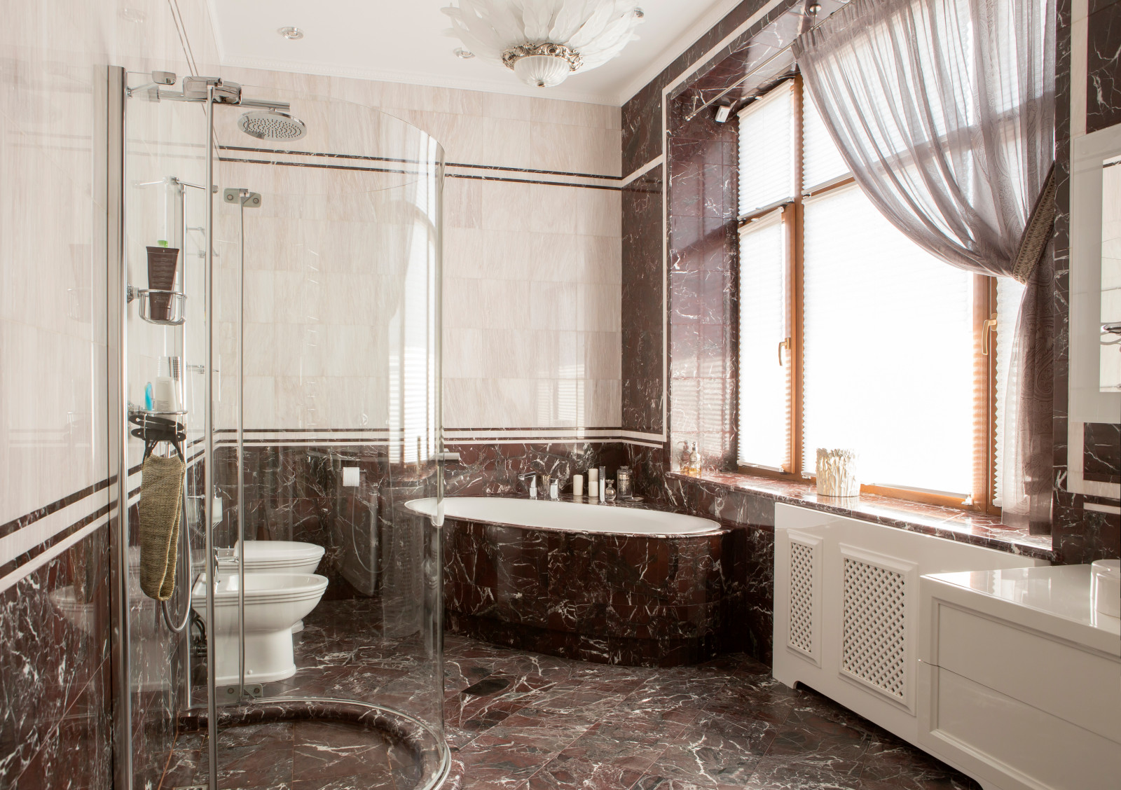 Фото интерьера хозяйской ванной