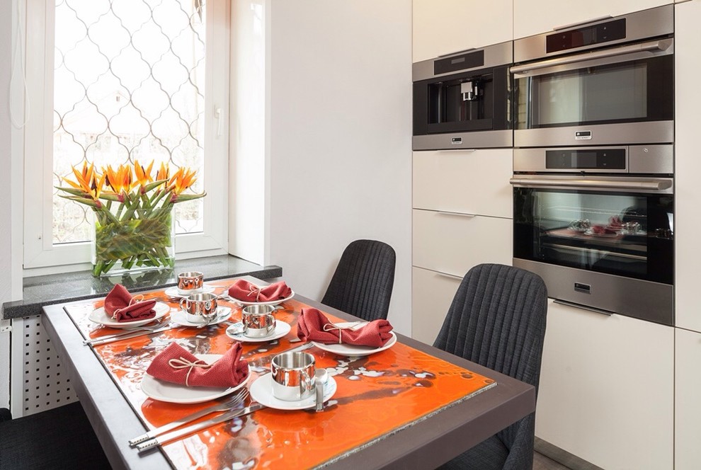 Сочный минимализм для Романа Карцева