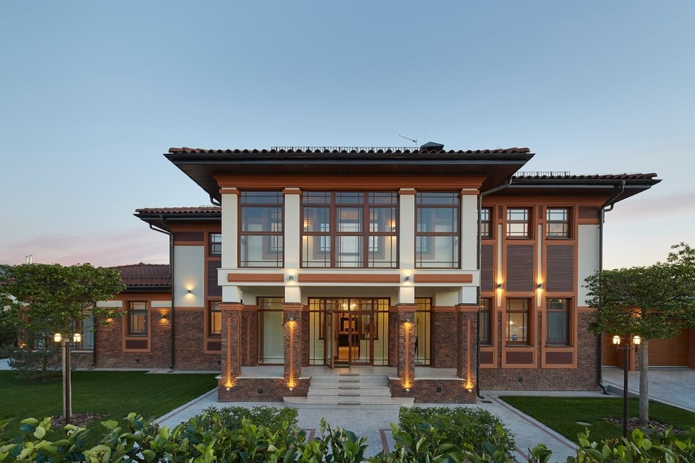 Houzz тур: Классический интерьер с двухсветной гостиной