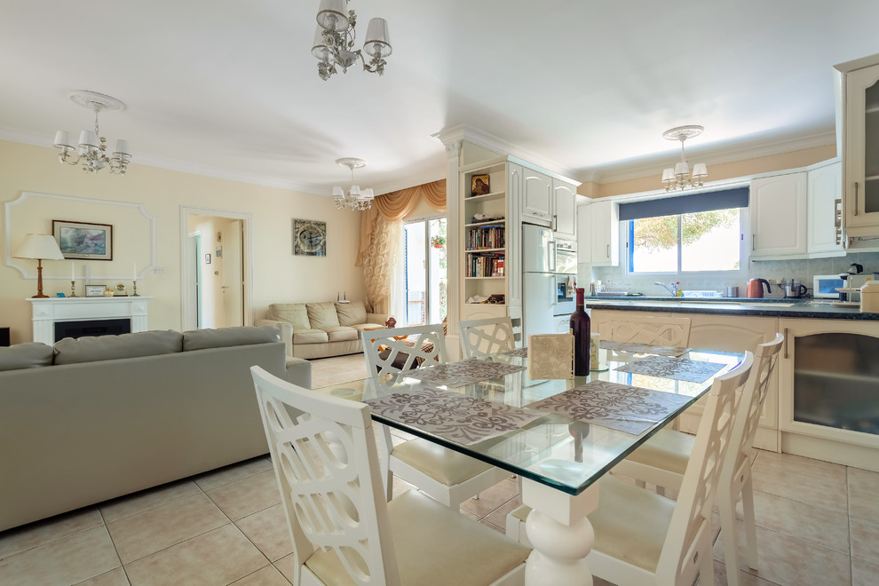 Kings Avenue Apartment