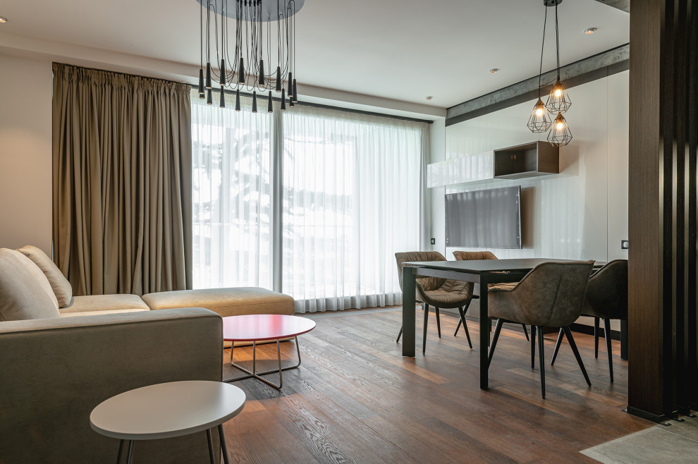 ЖК ЗАЗЕРКАЛЬЕ 406