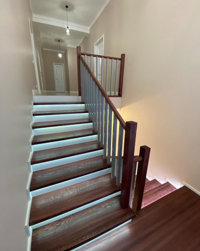 Лестница Алексея и Анны в КП Медная Подкова