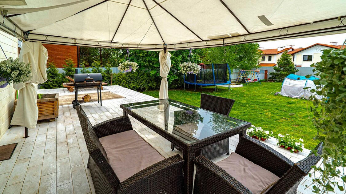 Обложка проекта: Дом на Ильинском шоссе