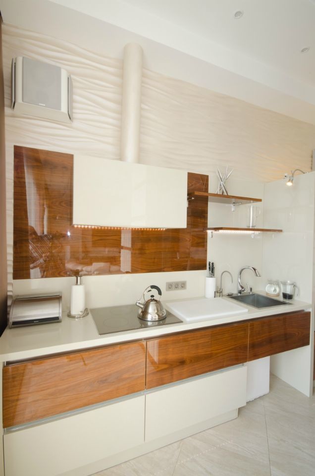 БОЛЬШАЯ ГРУЗИНСКАЯ