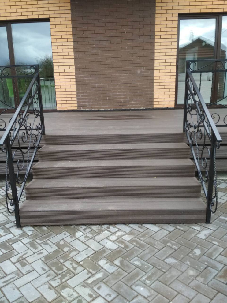 Ступени из ДПК