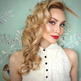 Елизавета Стрельникова