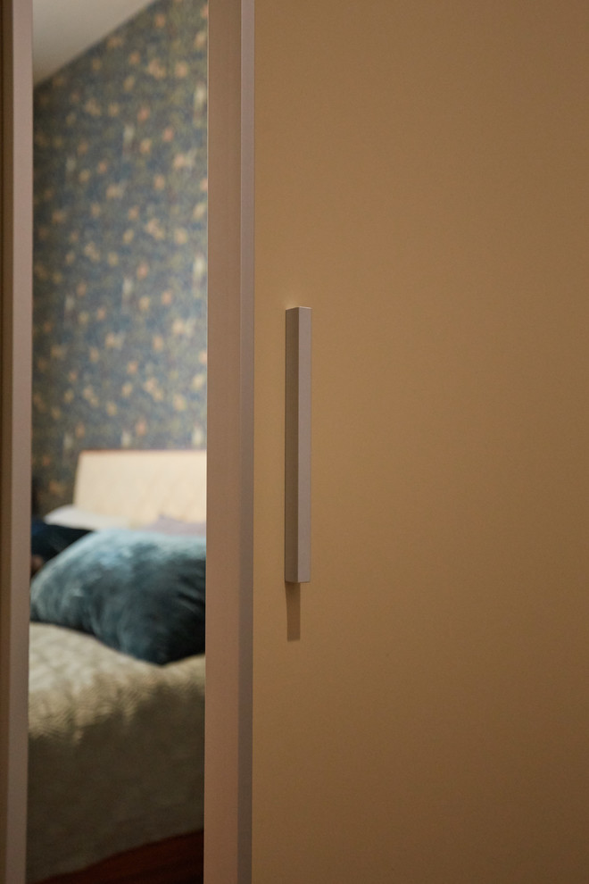 Двери + проходная гардеробная raumplus