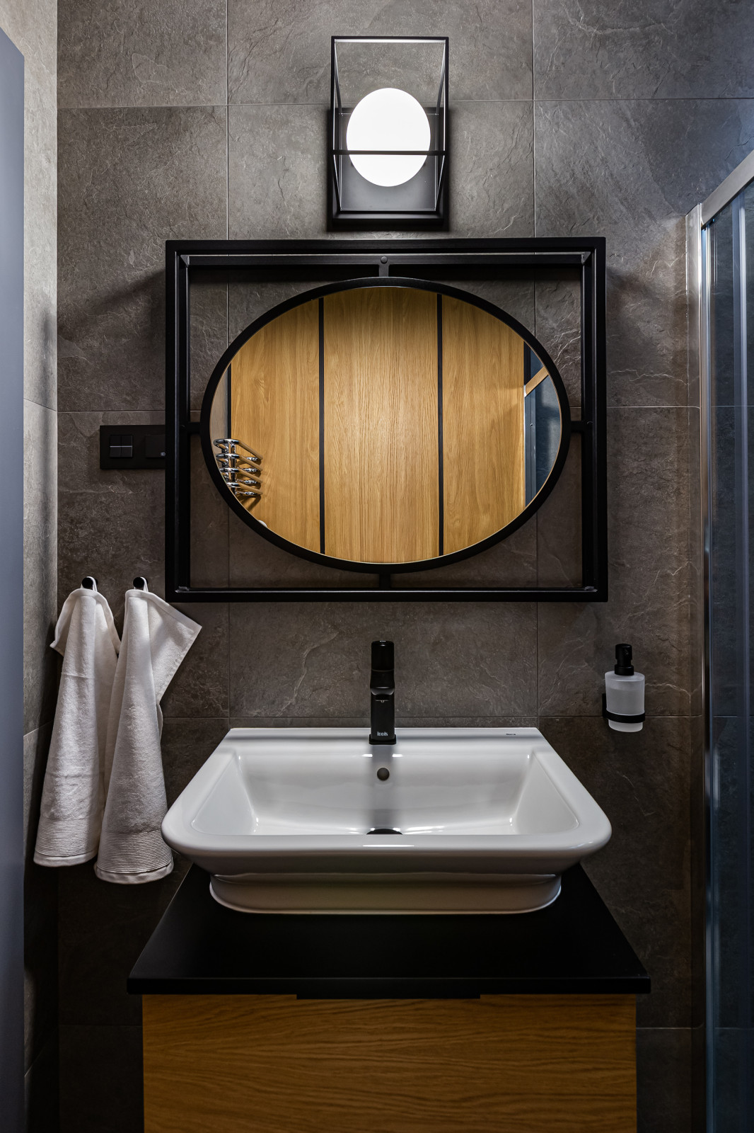 Сеть апартаментов Leonestate